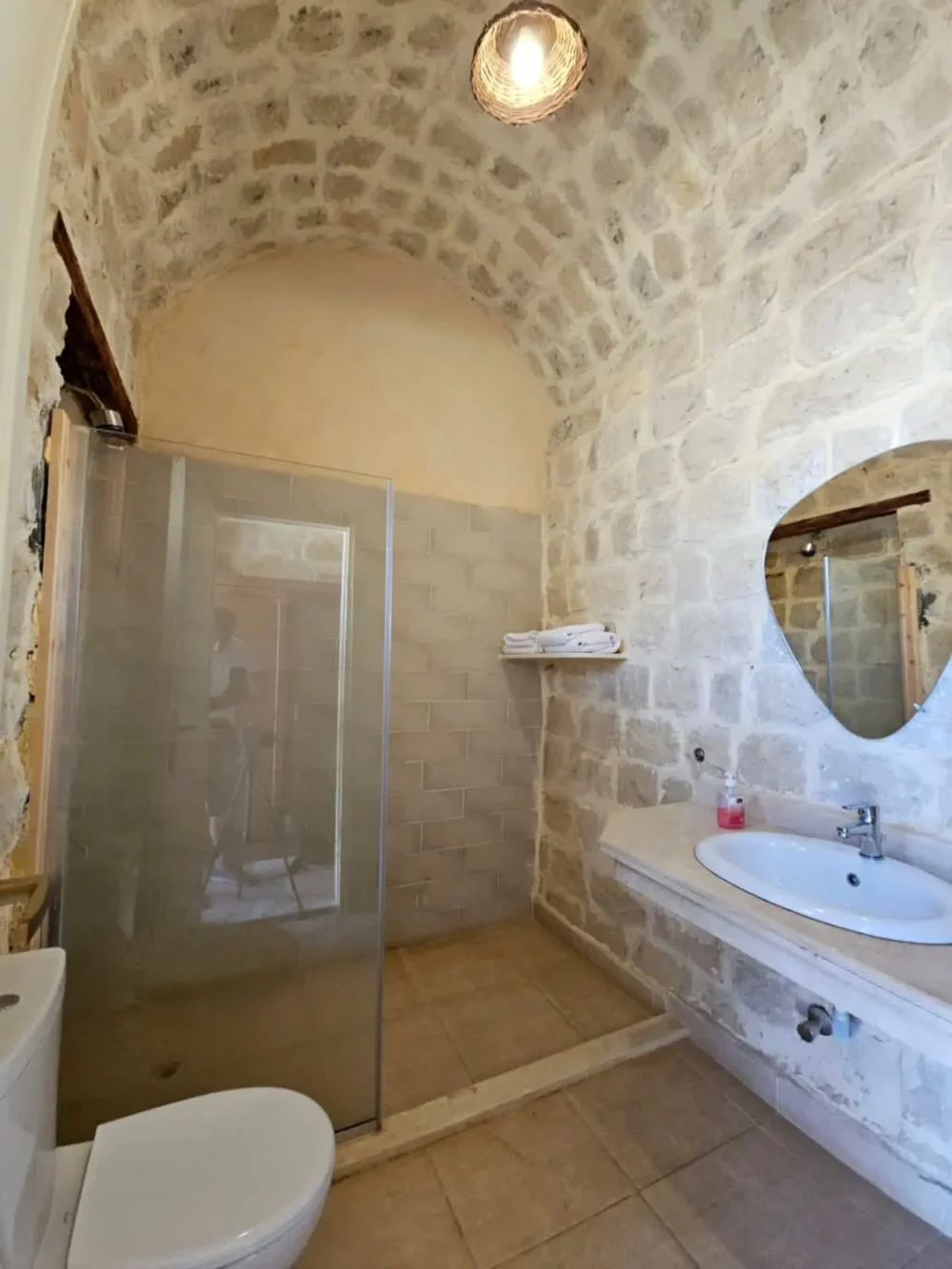 Tachi Lake Hotel - Image 6